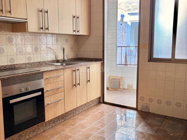 Piso en venta en Murcia, Beniaján. Amplio piso en el corazón de Beniaján. Pisos.
