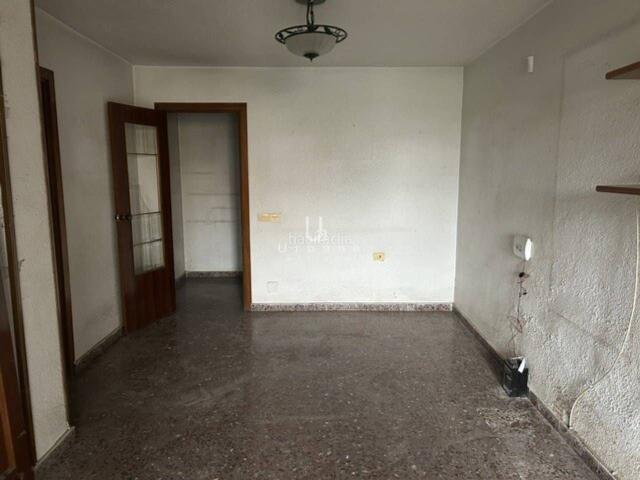 Piso en venta en Murcia, Espinardo. Vivienda de 3 dormitorios con balcón y excelente ubicación en Espinardo. Pisos.