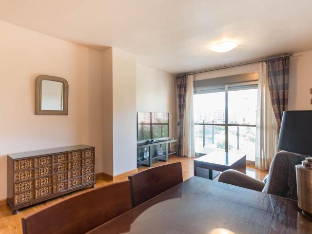 Piso en venta en Murcia, Juan Carlos I. Exclusivo piso de lujo con vistas al parque y dos garajes en Juan Carlos I. Pisos.