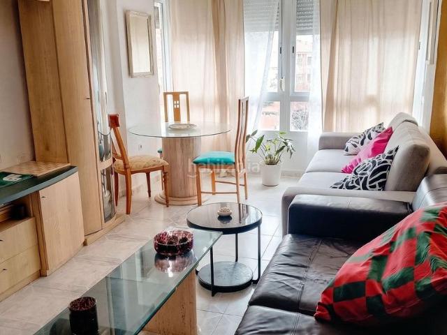 Piso en venta en Murcia, La Paz. ACOGEDOR, LUMINOSO Y REFORMADO EN RESIDENCIAL, CERCA DEL CENTRO. Pisos.