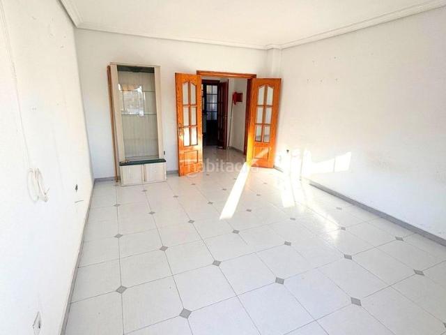 Piso en venta en Murcia, Puente Tocinos. SE BUSCA INVERSOR CON VISIÓN LA OPORTUNIDAD QUE OTROS NO VEN. Pisos.