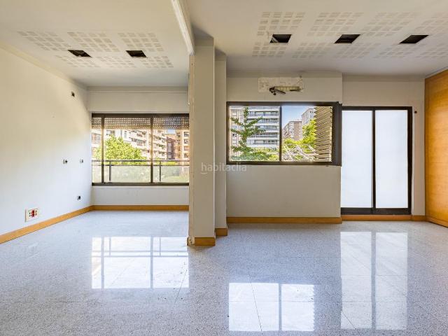 Piso en venta en Murcia, Santa Catalina San Bartolomé. Amplio piso en venta junto a Gran Vía, Plaza Santa Isabel. Pisos.