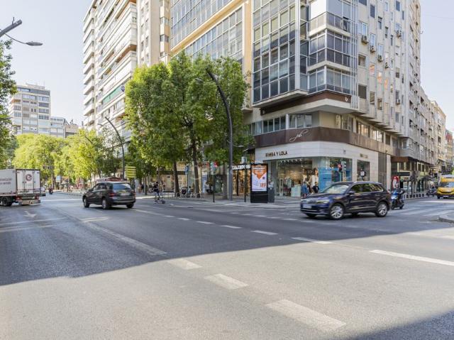 Piso en venta en Murcia, Santa Catalina San Bartolomé. Piso reformado en planta 11 en el centro de Murcia. Pisos.