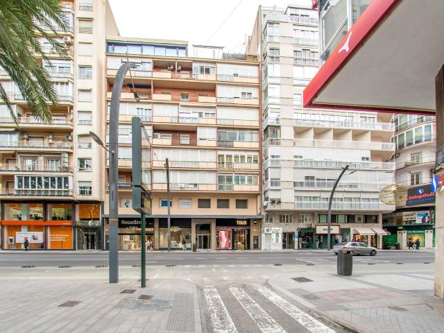 Piso en venta en Murcia, Santa Catalina San Bartolomé. PISAZO EN PLENA GRAN VIA DE MURCIA. Pisos.