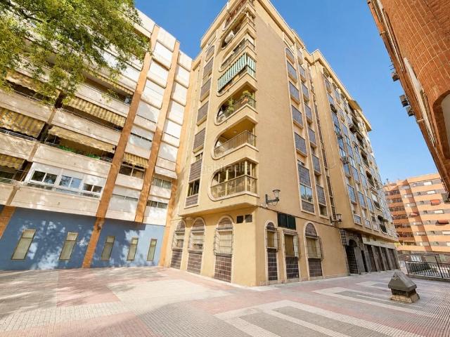Piso en venta en Murcia, San Antón. Amplio piso con gran terraza en San Antón espacio, luz y la calidad de vida que estabas buscando. Pisos.