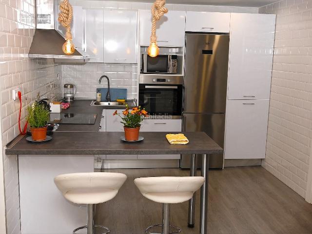 Piso en venta en Murcia, San Andrés San Antolín. APARTAMENTO CÉNTRICO FRESQUITO RECIÉN REFORMADO EN EL MALECÓN. Pisos.