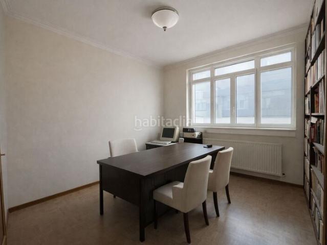 Piso en venta en Madrid, Trafalgar. Globalpiso Chamberí ofrece en venta una amplia vivienda en el barrio de Trafalgar, en pleno distrito de Chamberí, a escasos metros. Pisos.