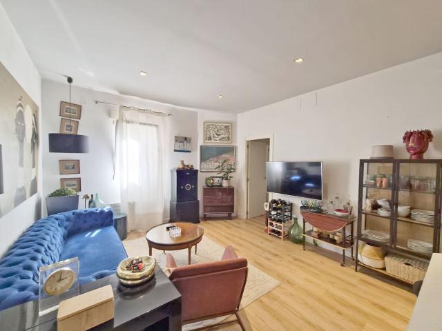 Piso en venta en Madrid, Trafalgar. FANTASTICO PISO EN GEENRAL ALVAREZ DE CASTRO. Pisos.