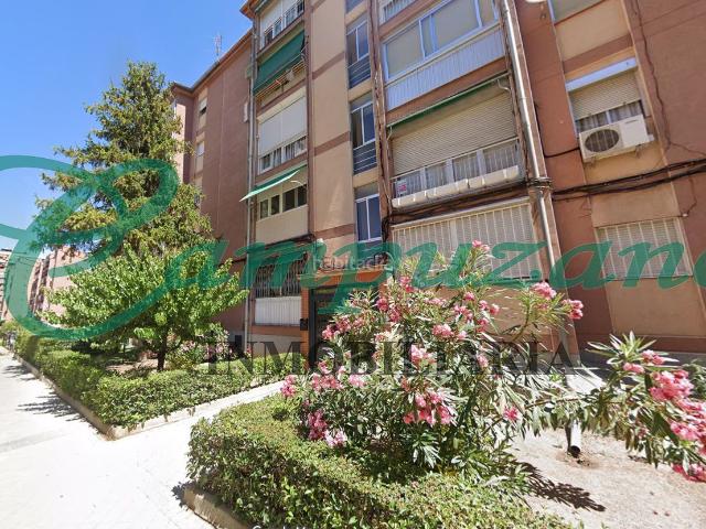 Piso en venta en Madrid, Tres Olivos Valverde. Campuzano vende estupendo piso de 2 habitaciones en Fuencarral. Pisos.