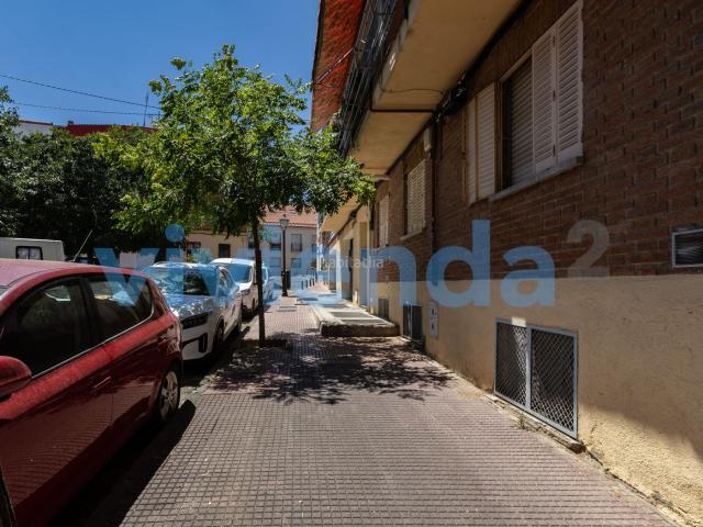 Piso en venta en Madrid, Tres Olivos Valverde. Piso en Valverde, 76 m2, 3 dormitorios, 1 baxF1os, 331.000 euros. Pisos.