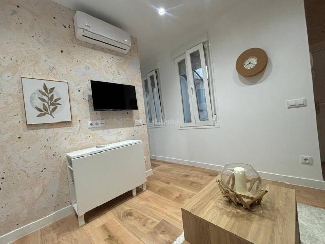 Piso en venta en Madrid, Universidad Malasaña. Andrés Borrego Piso reformado a estrenar cerca de San Bernardo y Malasaña. Pisos.