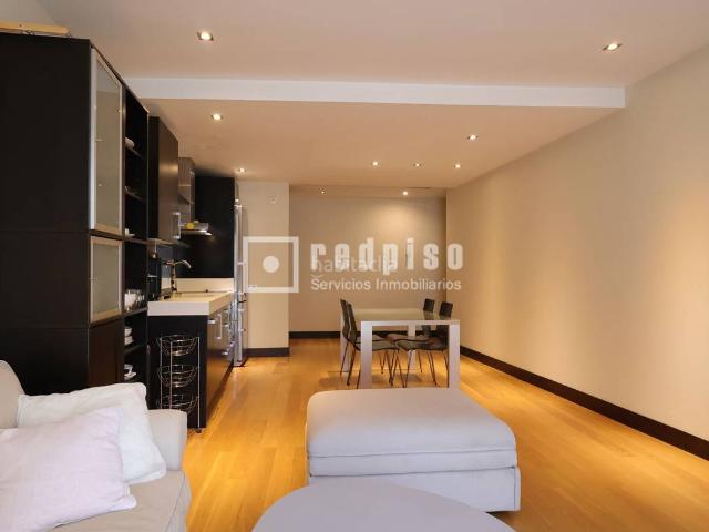 Piso en venta en Madrid, Universidad Malasaña. Gran piso a la venta. Pisos.