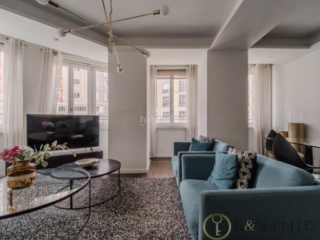 Piso en venta en Madrid, Universidad Malasaña. Exclusivo Piso Exterior en la Emblemática Gran Vía. Pisos.
