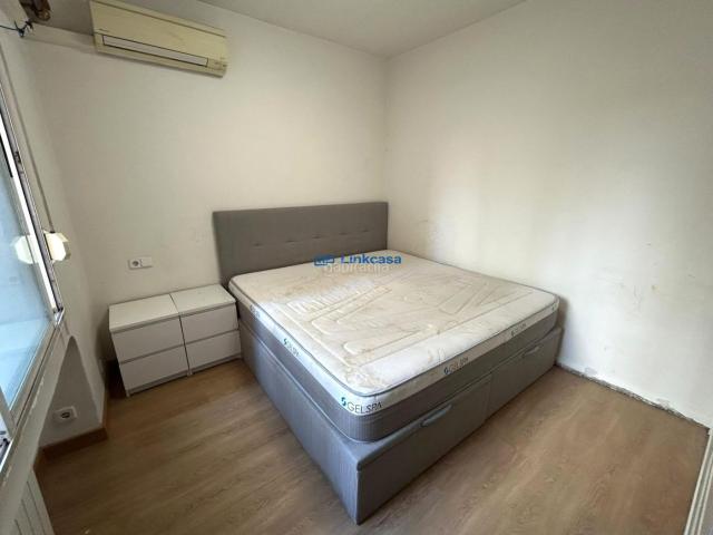 Piso en venta en Madrid, Universidad Malasaña. PISO DE 5 DORMITORIOS Y 2 BAÑOS CON ASCENSOR EN LA ZONA DE MALASAÑA. Pisos.