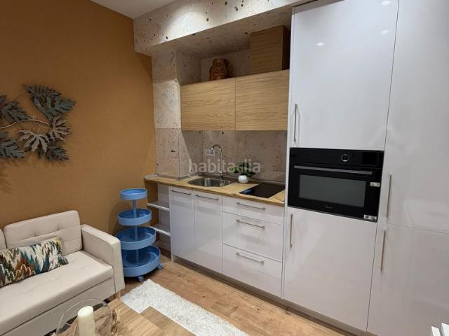 Piso en venta en Madrid, Universidad Malasaña. Piso de 34 m con 1 dormitorio y aire acondicionado en Andrés Borrego, Madrid. Pisos.