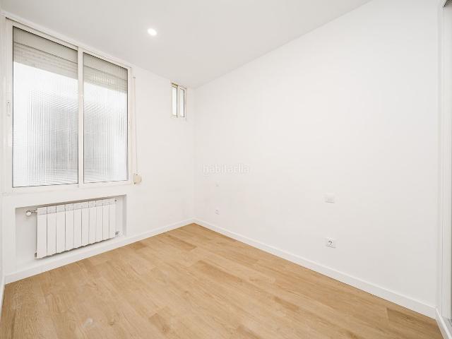 Piso en venta en Madrid, Universidad Malasaña. Piso en venta en Universidad con 1 dormitorio y cocina amueblada, Madrid. Pisos.