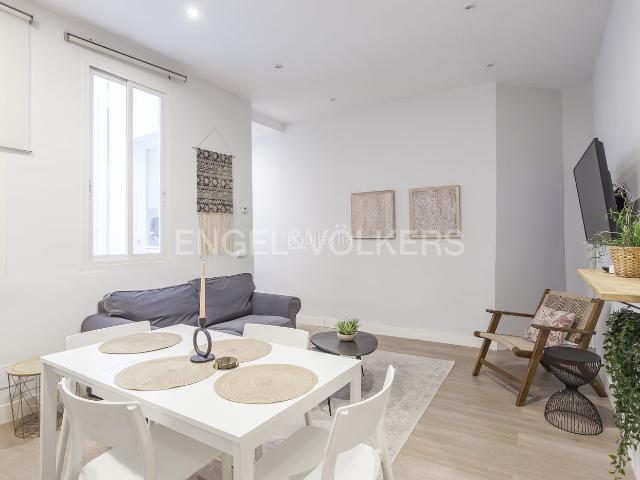 Piso en venta en Madrid, Universidad Malasaña. Piso reformado junto a plaza Dos de Mayo. Pisos.