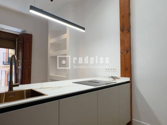 Piso en venta en Madrid, Universidad Malasaña. Pisos.