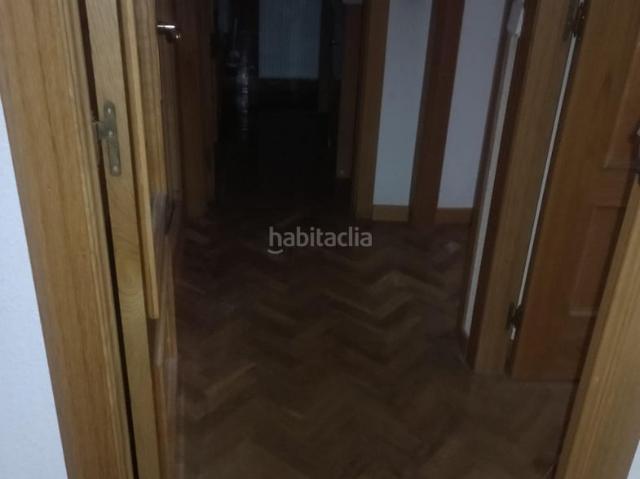 Piso en venta en Madrid, Valdeacederas. Piso en venta en Francisca Calonge. Pisos.