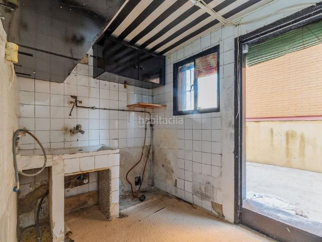 Piso en venta en Madrid, Valdeacederas. Pisos.