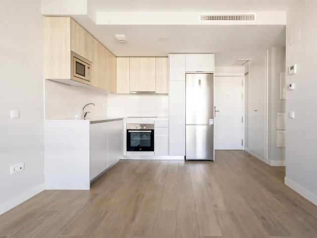 Piso en venta en Madrid, Valdebebas Valdefuentes. Piso en venta en Avenida de Juan Antonio Samaranch 51, Madrid. Pisos.