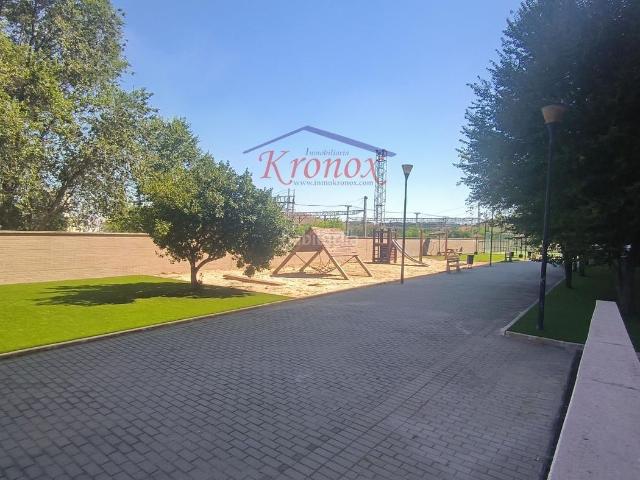 Piso en venta en Madrid, Valdebernardo Valderribas. Con garaje y futura piscina en Vicálvaro!. Pisos.