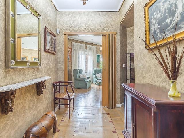 Piso en venta en Madrid, Vallehermoso. Pisos.