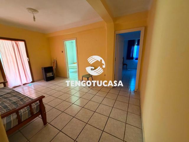 Piso en venta en Madrid, Ventas. Piso en venta en Calle del Apóstol Santiago situación de proindiviso. Pisos.