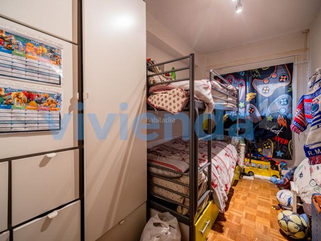 Piso en venta en Madrid, Ventas. Piso en Ventas, 54 m2, 2 dormitorios, 1 baxF1os, 267.000 euros. Pisos.