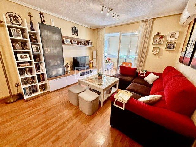 Piso en venta en Madrid, Vinateros. TOTALMENTE REFORMADO, FINCA PRIVADA. Pisos.