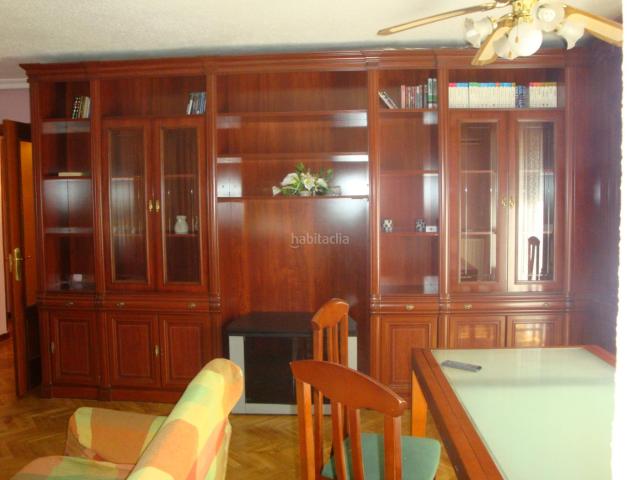Piso en venta en Madrid, Villaverde Alto. 3 dormitorios, calefacción de gas natural, aire acondicionado. Pisos.