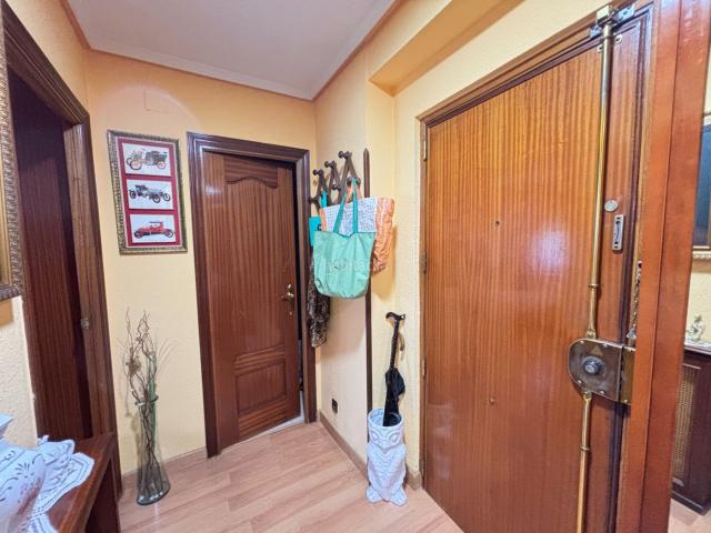 Piso en venta en Madrid, Villaverde Alto. DONPISO VENDE Magnífica propiedad ubicada en Villaverde Alto. Pisos.