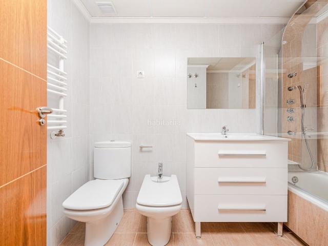 Piso en venta en Madrid, Villaverde Alto. Pisos.