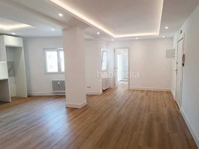 Piso en venta en Madrid, Vista Alegre. GLOBALPISO CARABANCHEL VISTA ALEGRE ofrece en exclusiva esta vivienda totalmente reformada a estrenar, con excelentes calidades y. Pisos.