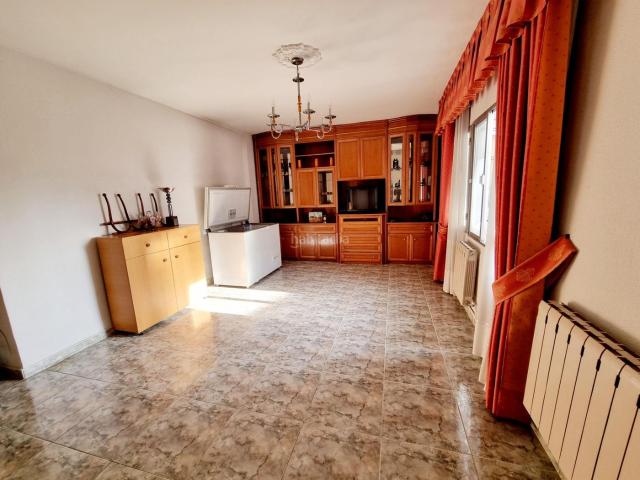 Piso en venta en Madrid, Vista Alegre. Piso junto al Parque Eugenia de Montijo Listo para entrar a vivir. Pisos.