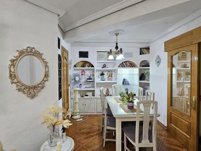 Piso en venta en Madrid, Vista Alegre. Pisos.