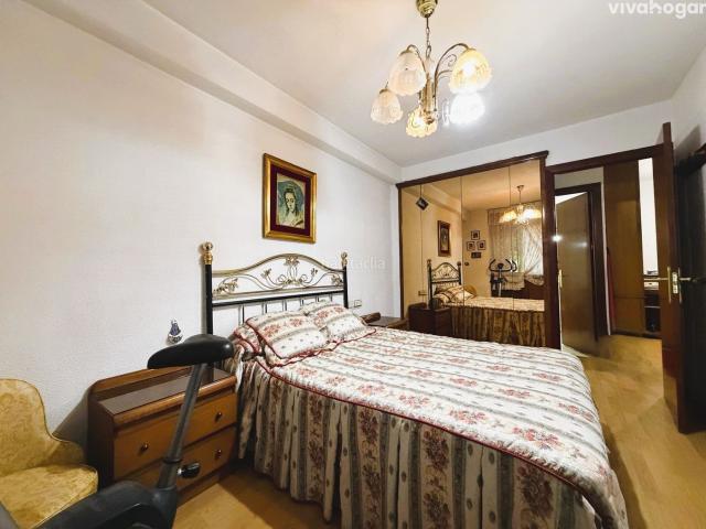 Piso en venta en Madrid, Vista Alegre. Pisos.