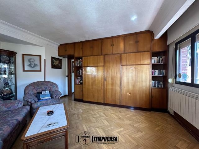 Piso en venta en Madrid, Vista Alegre. Pisos.