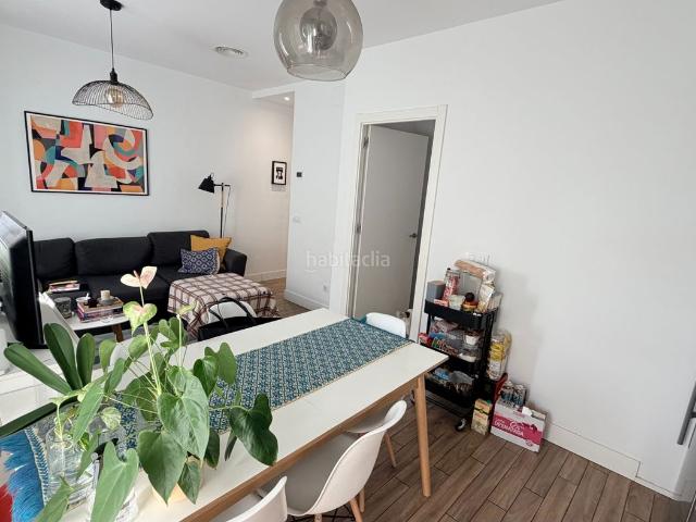 Piso en venta en Madrid, Acacias. Calle Embajadores. Pisos.