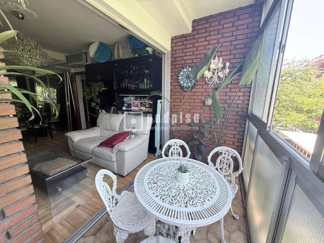 Piso en venta en Madrid, Acacias. Pisos.