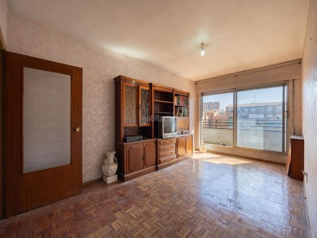 Piso en venta en Madrid, Acacias. Pisos.
