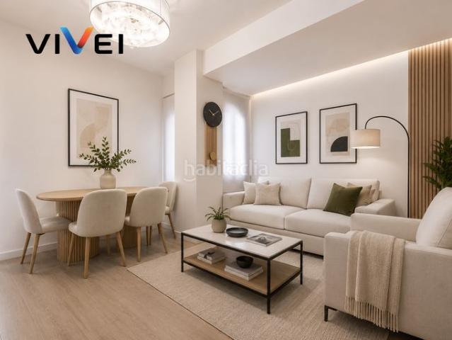 Piso en venta en Madrid, Acacias. Pisos.