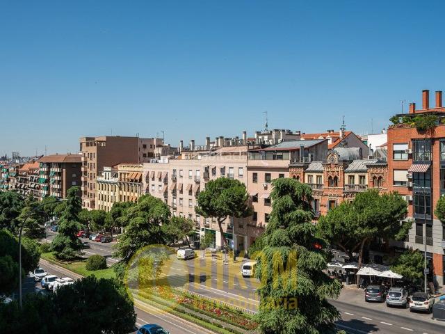 Piso en venta en Madrid, Acacias. VIVIENDA EXTERIOR CON ASCENSOR EN FINCA HISTÓRICA JUNTO A PUERTA DE TOLEDO. Pisos.