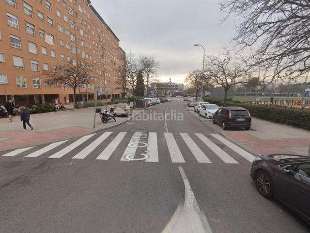 Piso en venta en Madrid, Abrantes. INMUEBLE SIN POSESION Y SIN ACCESO AL INTERIOR. INMUEBLE SIN POSESION Y SIN ACCESO AL INTERIOR. Pisos.