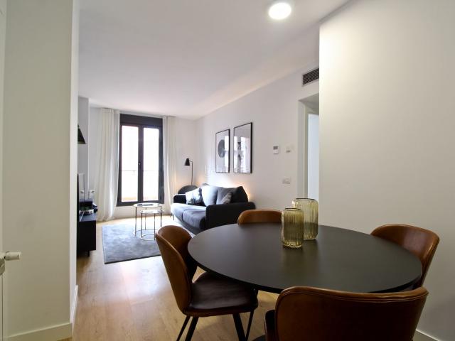 Piso en venta en Madrid, Adelfas. Pisos.