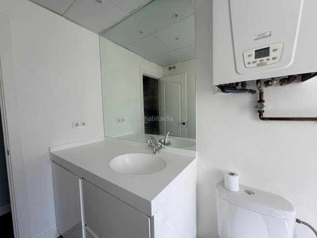 Piso en venta en Madrid, Adelfas. VIVIENDA EXTERIOR CON TERRAZA. Pisos.