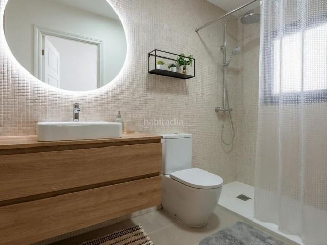 Piso en venta en Madrid, Almagro. Espectacular piso con terraza en finca clásica Chamberí Santa Engracia. Pisos.