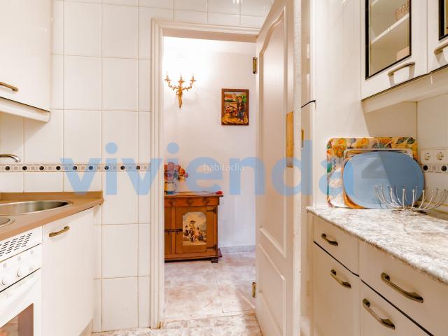 Piso en venta en Madrid, Almagro. Piso en Almagro, 68 m2, 3 dormitorios, 1 baxF1os, 649.000 euros. Pisos.