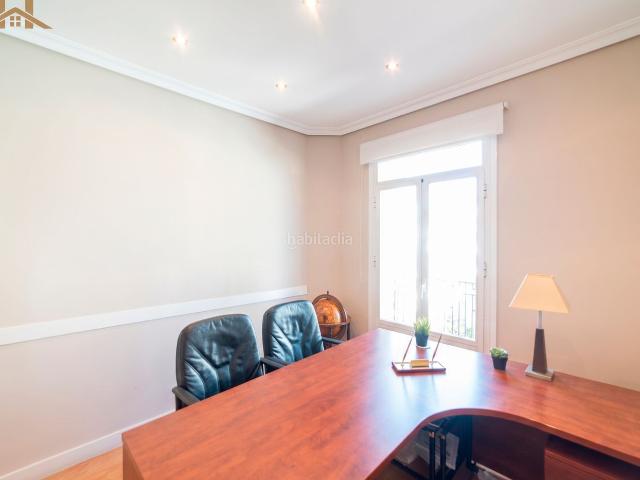 Piso en venta en Madrid, Almagro. Piso en venta en Calle Monte Esquinza 9. Pisos.