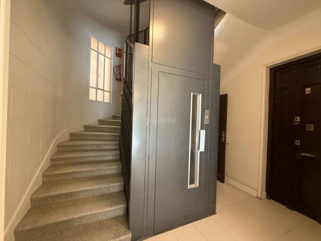 Piso en venta en Madrid, Almagro. Piso exterior reformado en venta en Chamberí Madrid, InmoGil Gestion. Pisos.